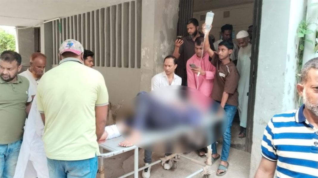 ছাত্রলীগ নেতার নেতৃত্বে মুক্তিযোদ্ধার ওপর হামলা