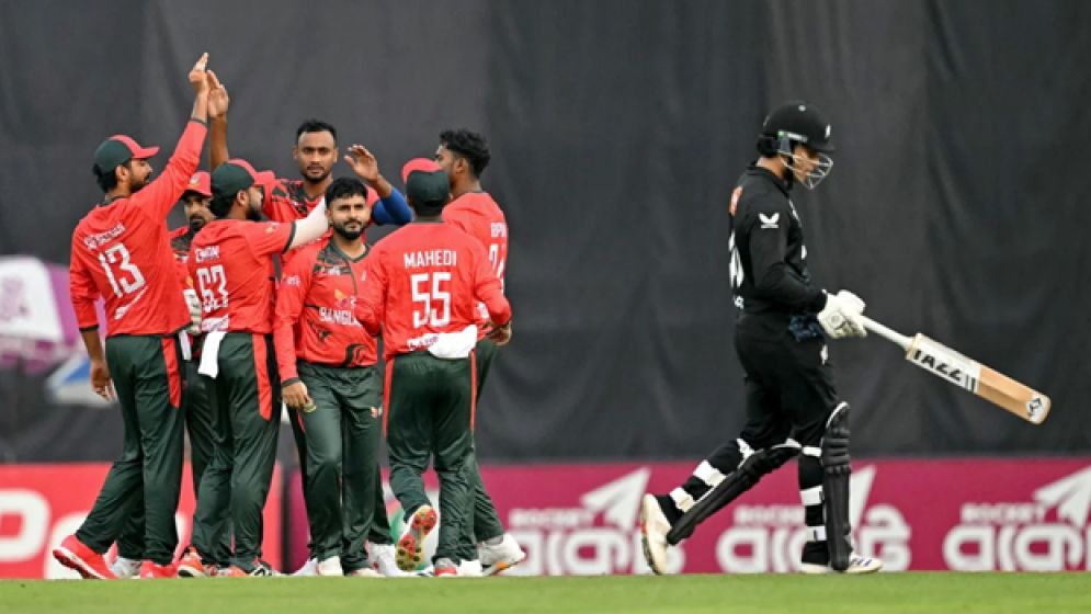 সংযুক্ত ছবি