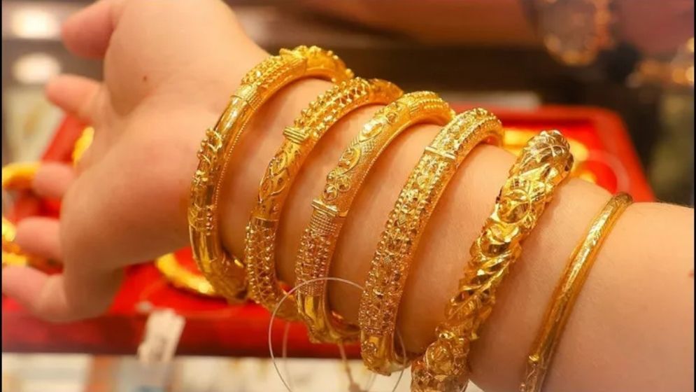 সংযুক্ত ছবি
