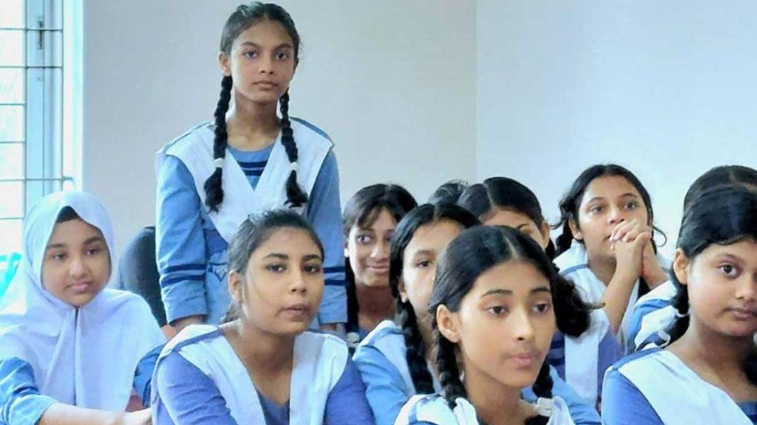 সংযুক্ত ছবি