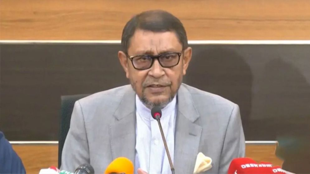 সংযুক্ত ছবি