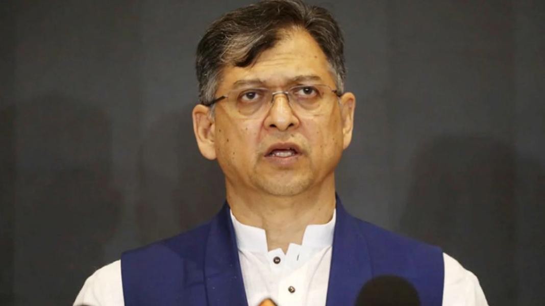 ভিয়েনায় যাচ্ছেন স্বরাষ্ট্রমন্ত্রী