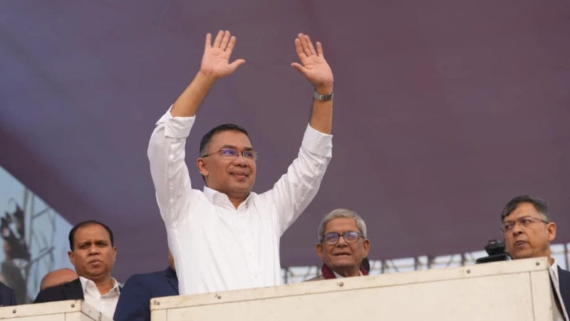 খালেদা জিয়ার জানাজায় নিহত নিরব হোসেনের পরিবারের পাশে তারেক রহমান