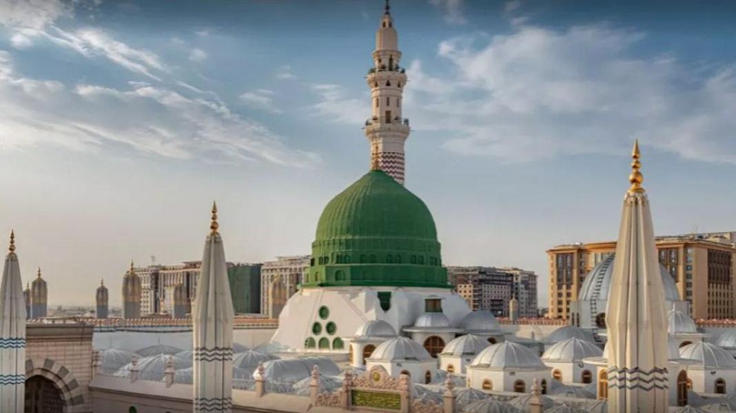 নবীজির রওজায় সবুজ গম্বুজ যেভাবে এলো