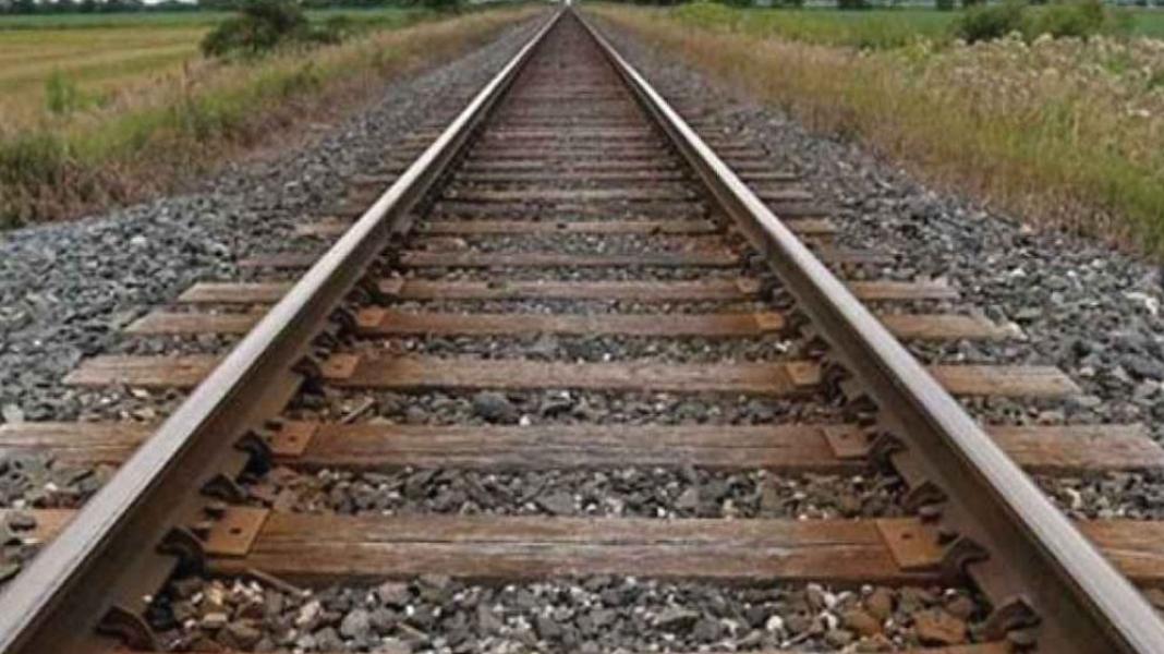 টাঙ্গাইলে ট্রেনে কাটা পড়ে শিশুসহ নিহত ৫